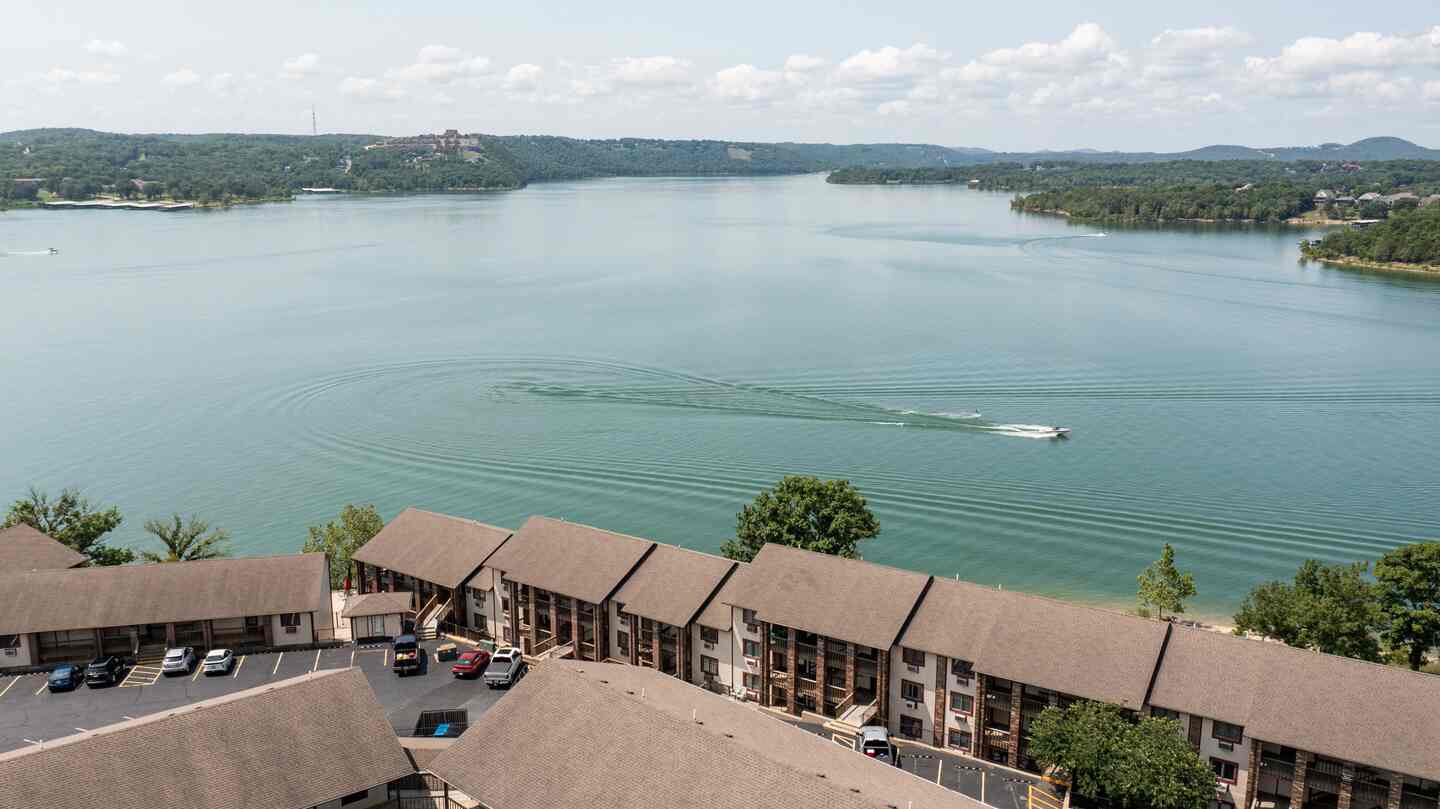 Boat cruising Table Rock Lake near Kimberling City Getaway waterfront condo